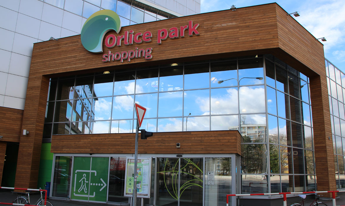 Orlice park shopping - světelné 3D logo